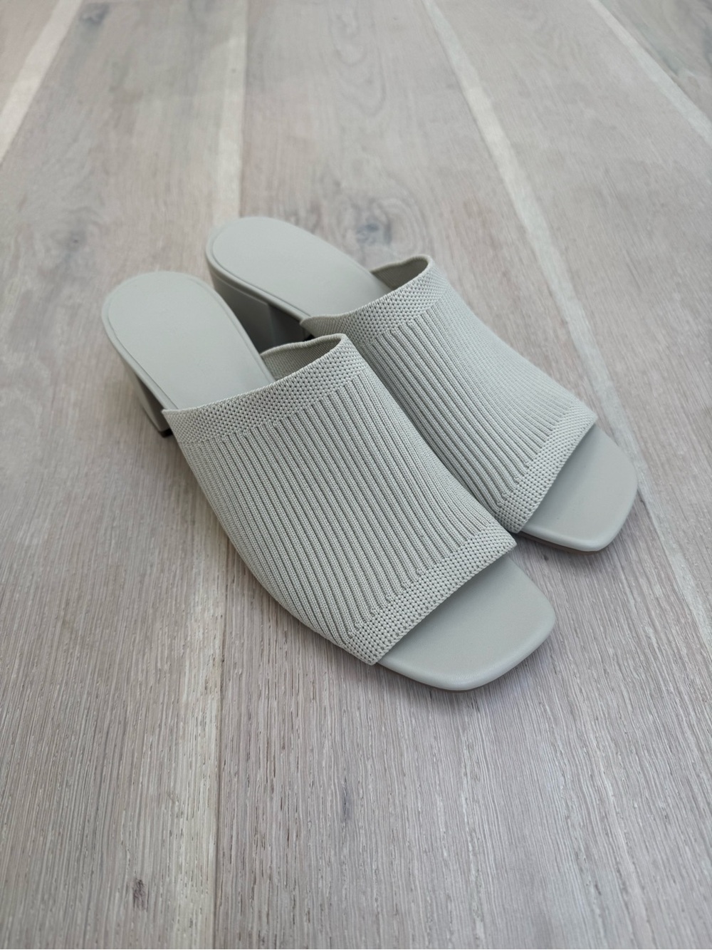 EVERLANE THE GLOVE MULE IN REKNIT Size 10 in Bone Color
